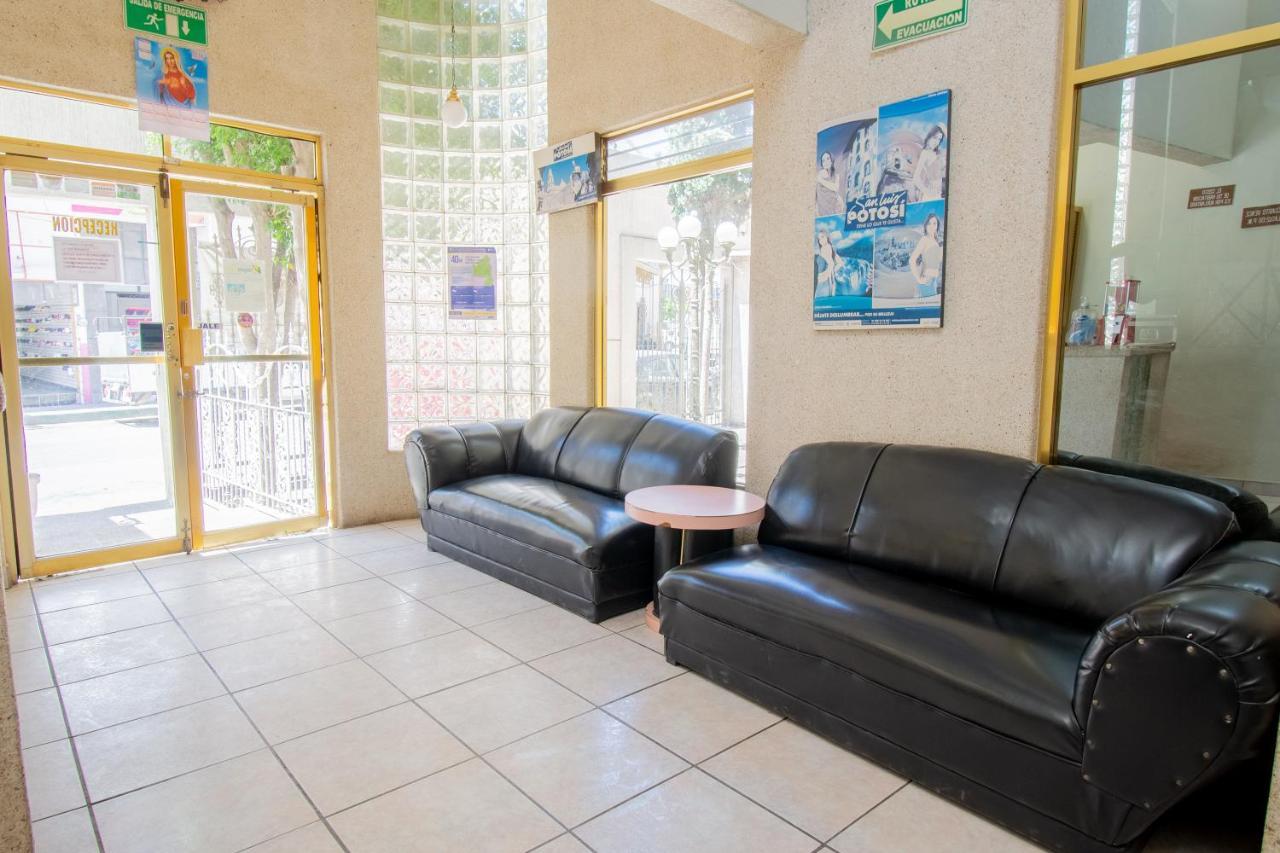Oyo Hotel Casino Del Valle, Matehuala Dış mekan fotoğraf